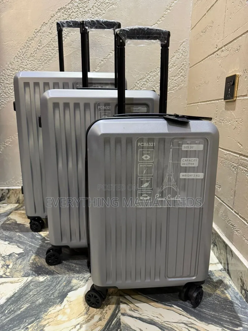3-in-1 Luxury Travel Box (Hard Shell Suitcase Set)