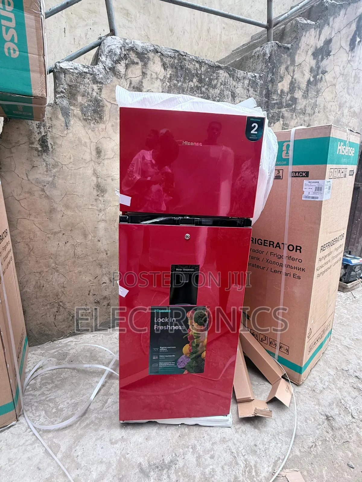 Hisense Refrigerator Fridge Freezer With Dispenser
