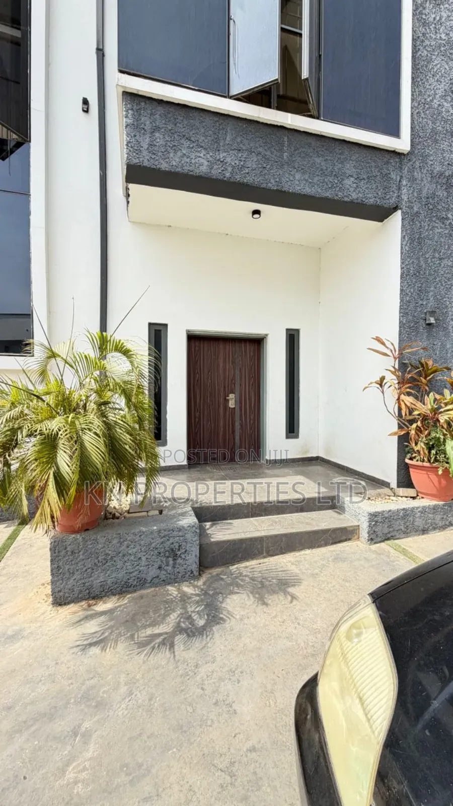 5bdrm Duplex in Guzape for sale