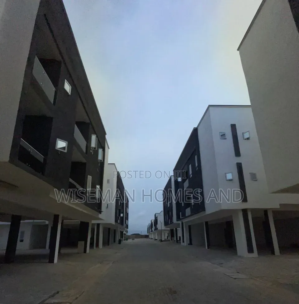 2bdrm Apartment in Citadel Estate for rent