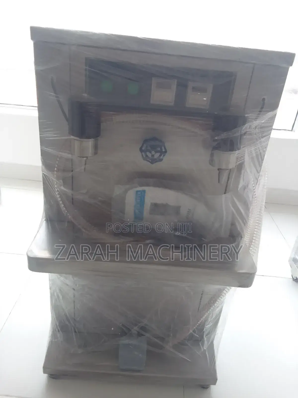 Filling Machine
Liquid Filler
Bottle Filler