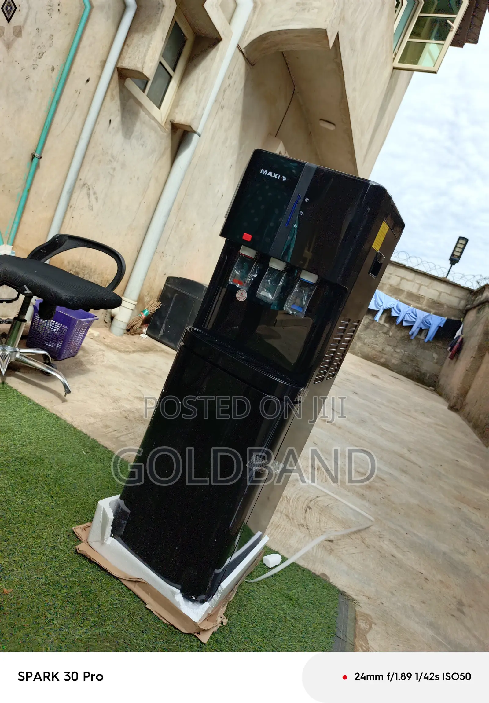 Maxi Yl2382s-B Water Dispenser With Cooling Heating