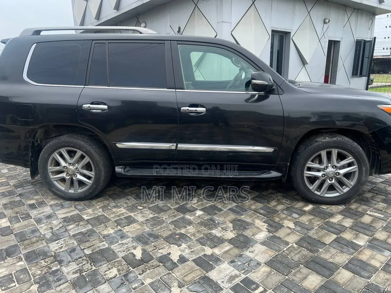 Lexus LX 570 AWD 2015 Black