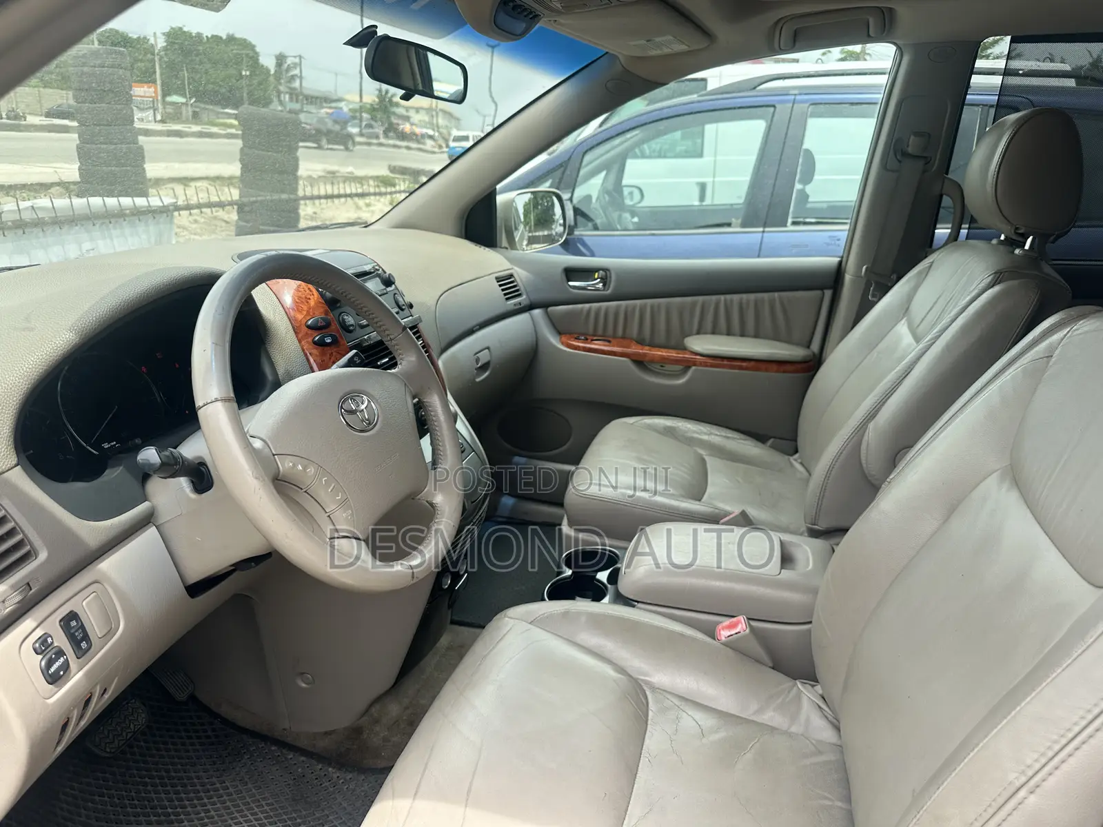 Toyota Sienna XLE AWD 2006 Gold