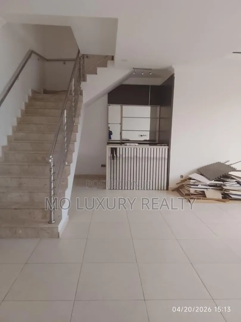 4bdrm Townhouse / Terrace in Banana Island for rent
