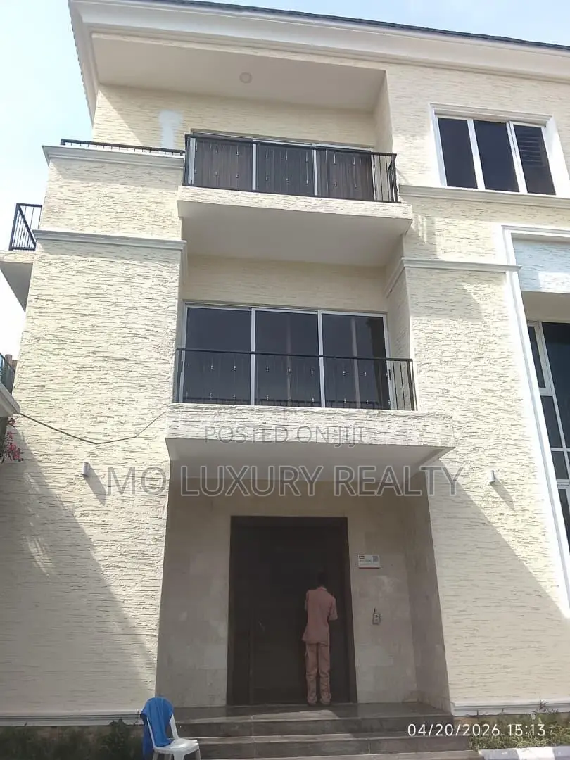 4bdrm Townhouse / Terrace in Banana Island for rent