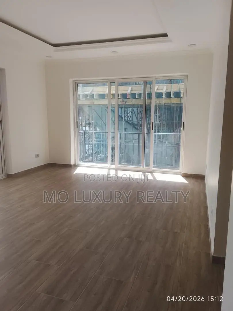 4bdrm Townhouse / Terrace in Banana Island for rent