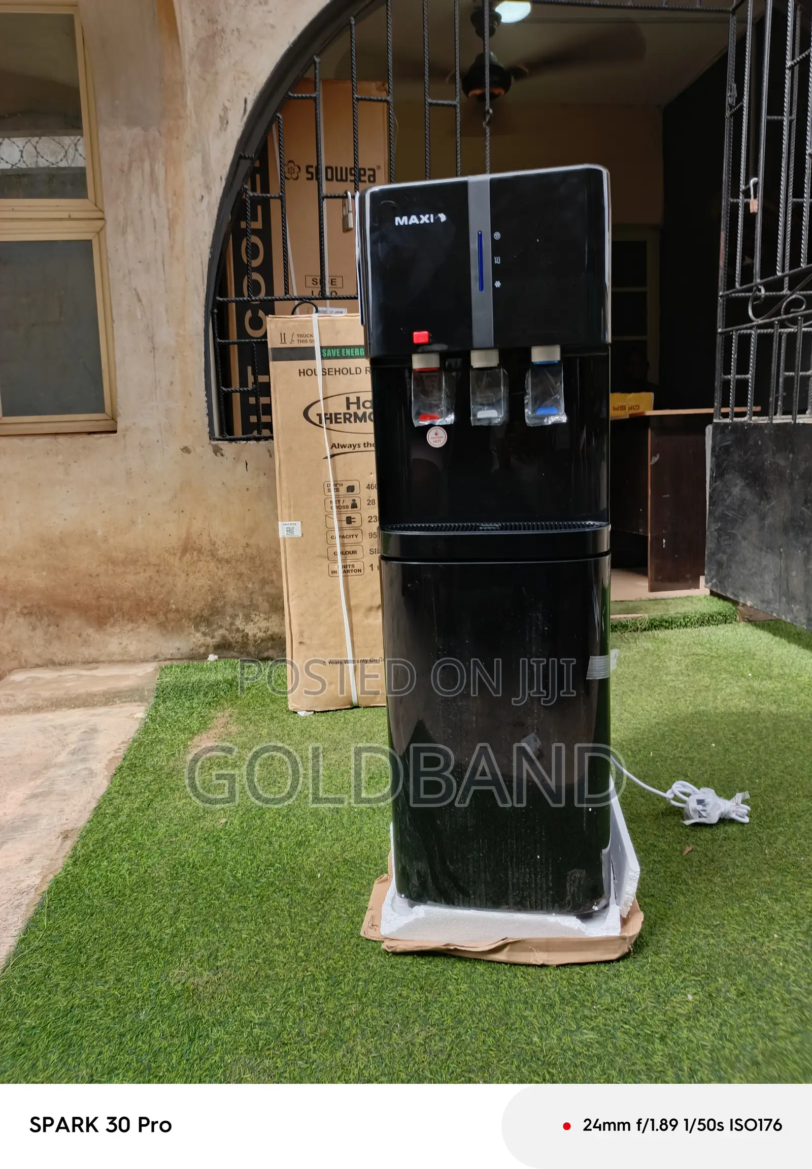 Maxi Yl2382s-B Heavy Duty Dispenser