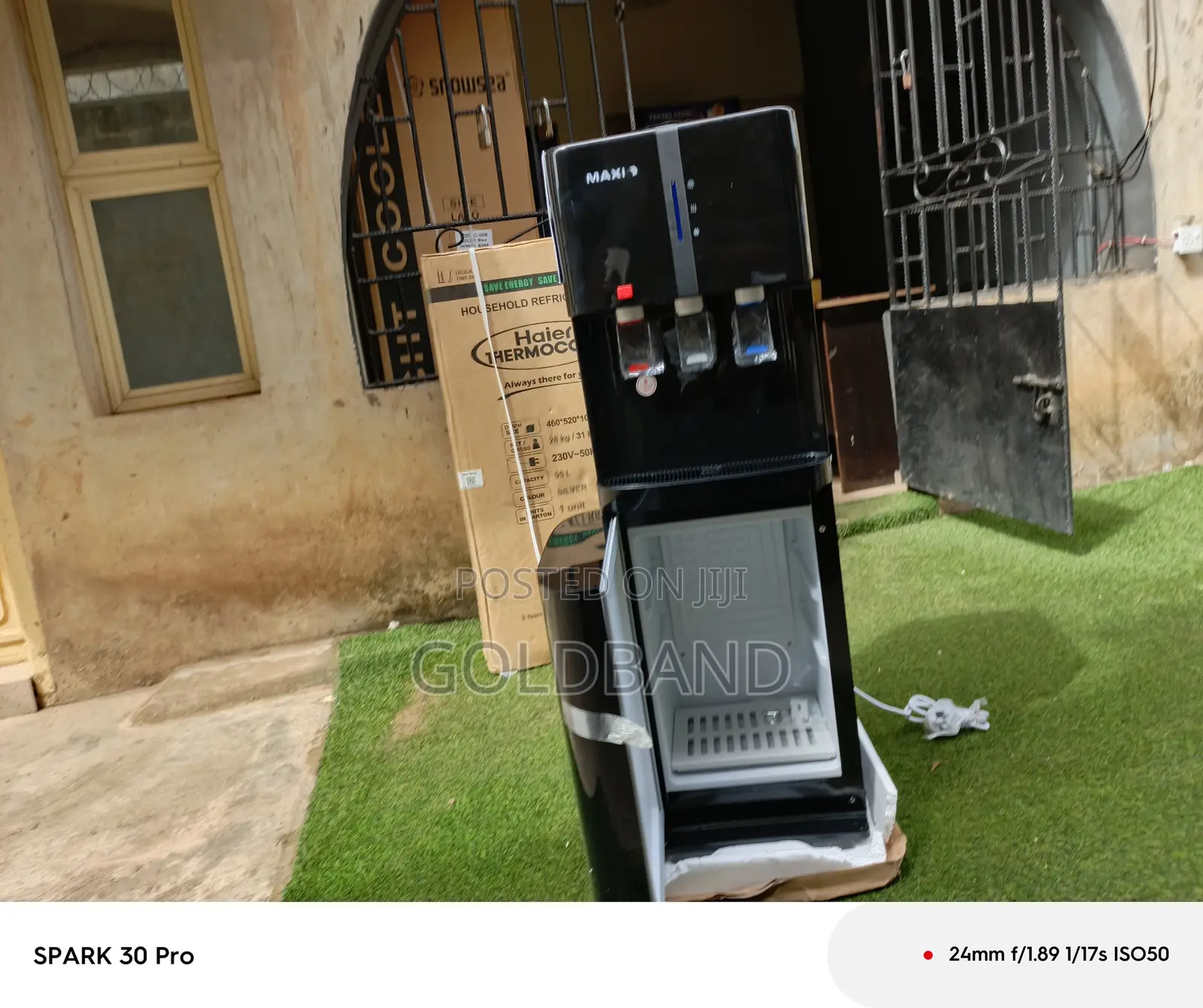 Maxi Yl2382s-B Water Dispenser Modern Design for Home