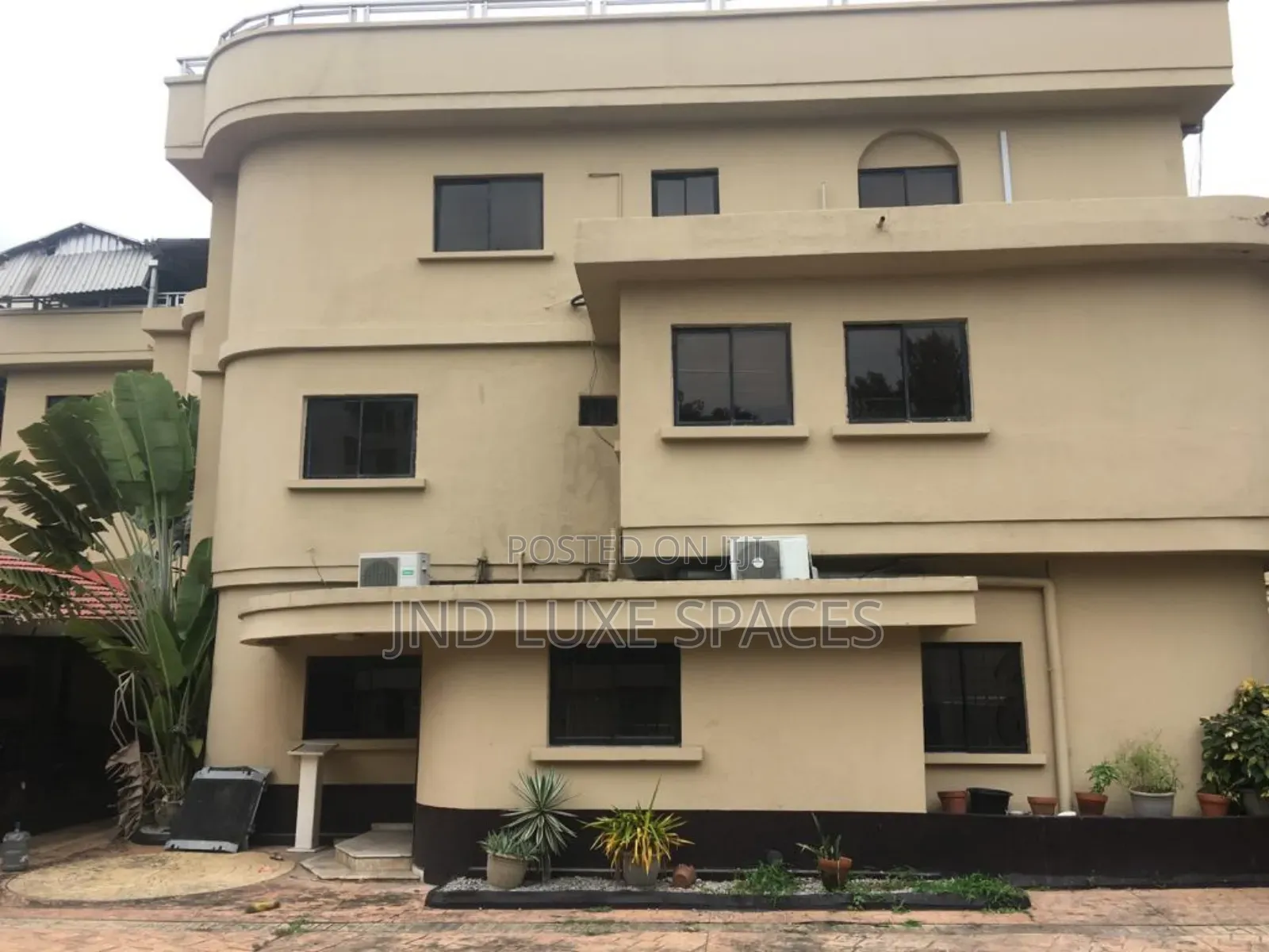 Solidly Built 18+ Room Guest House With Cold Room, Massive Equipped