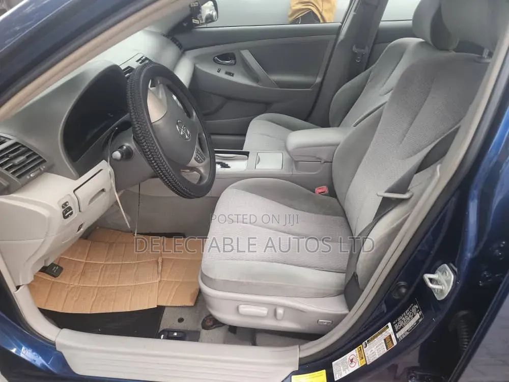 Toyota Camry SE 4dr Sedan (2.5L 4cyl 6A) 2011 Blue