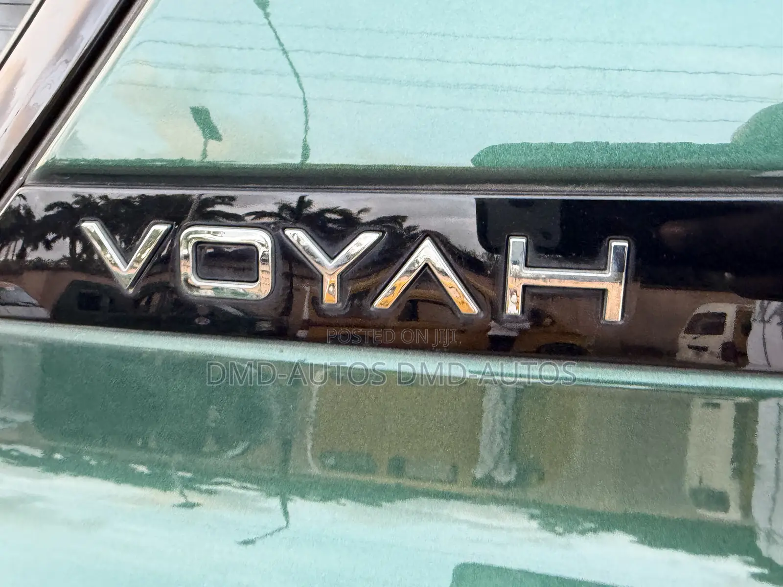 New Voyah Free 2024 Green