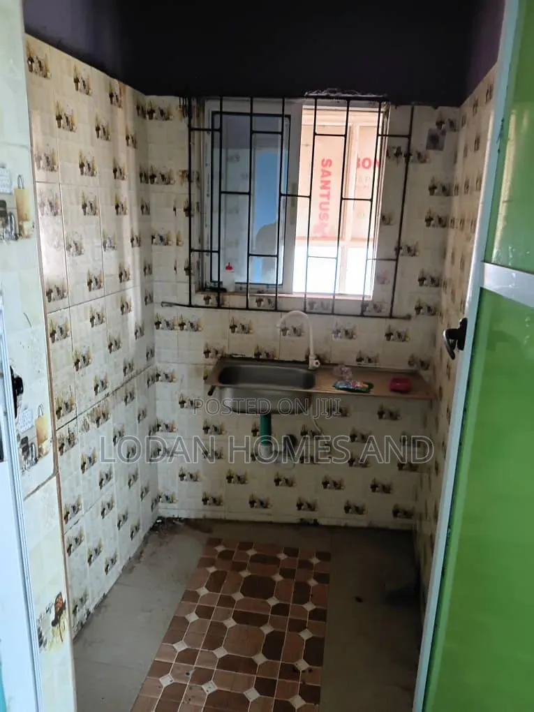 1bdrm Apartment in Ayobo for rent