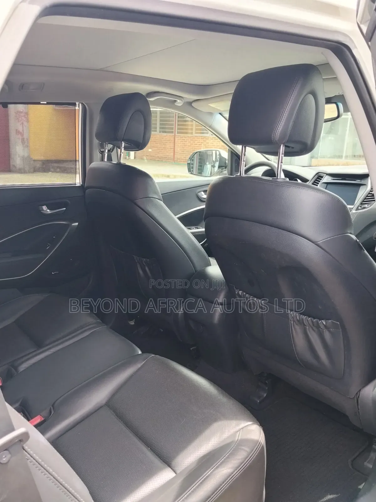 Hyundai Santa Fe 2017 White