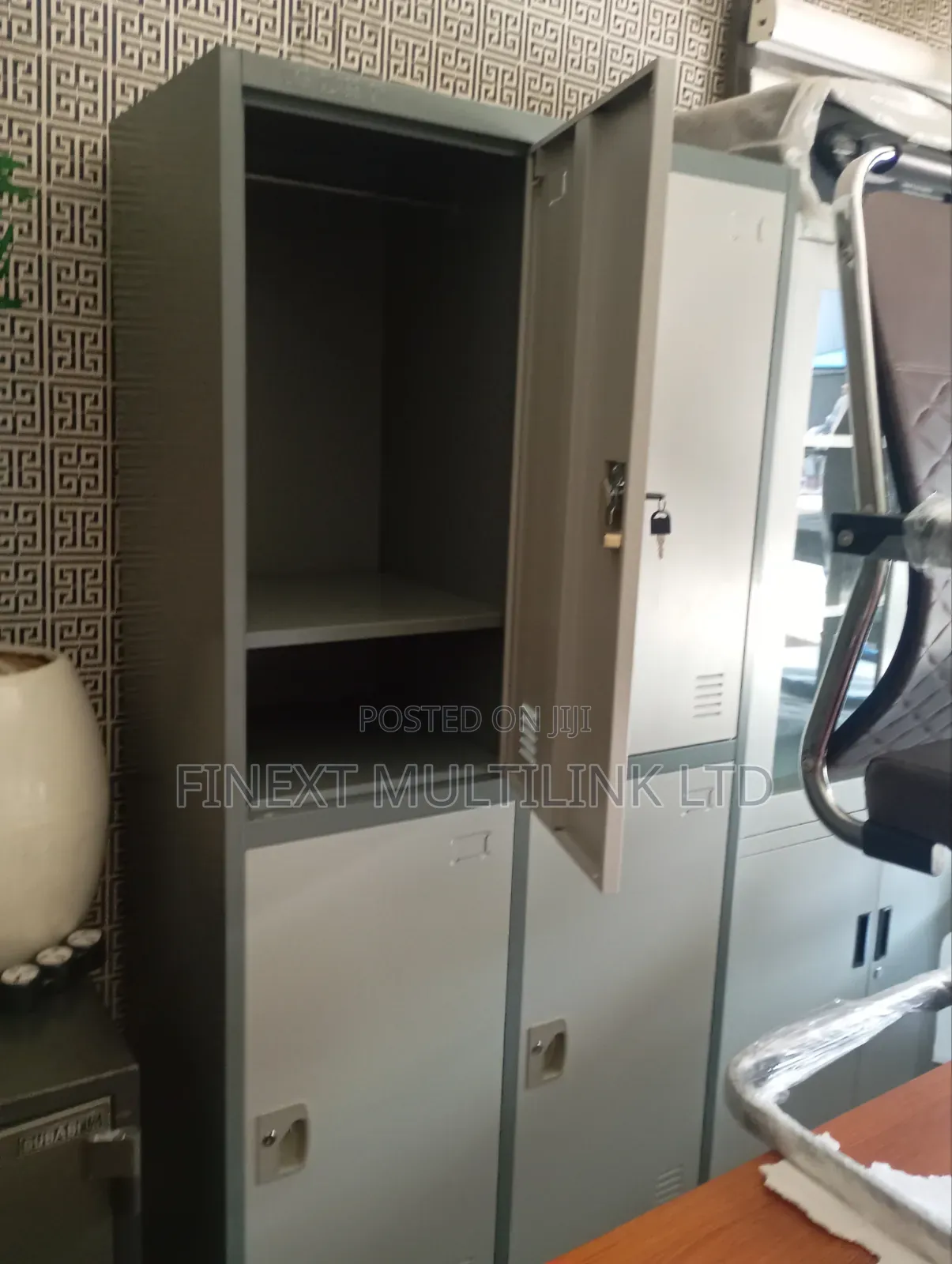 Metal Industrial Shelf With Locks and Key