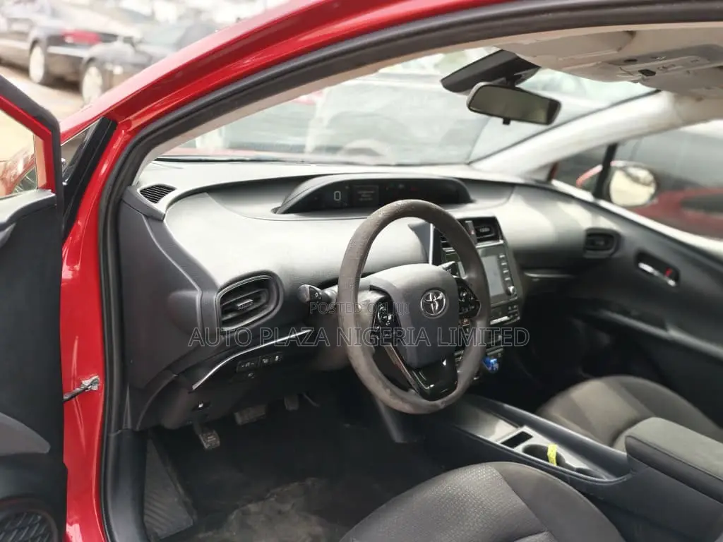 Toyota Prius 2020 Red