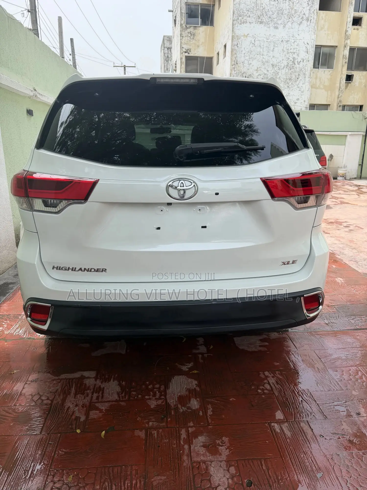 Toyota Highlander XLE 4x4 V6 (3.5L 6cyl 8A) 2017 White