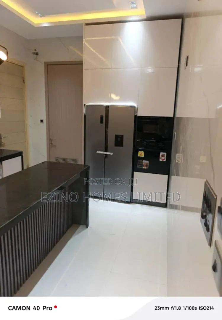 5bdrm Duplex in Mini Estate, Lekki Phase 1 for sale