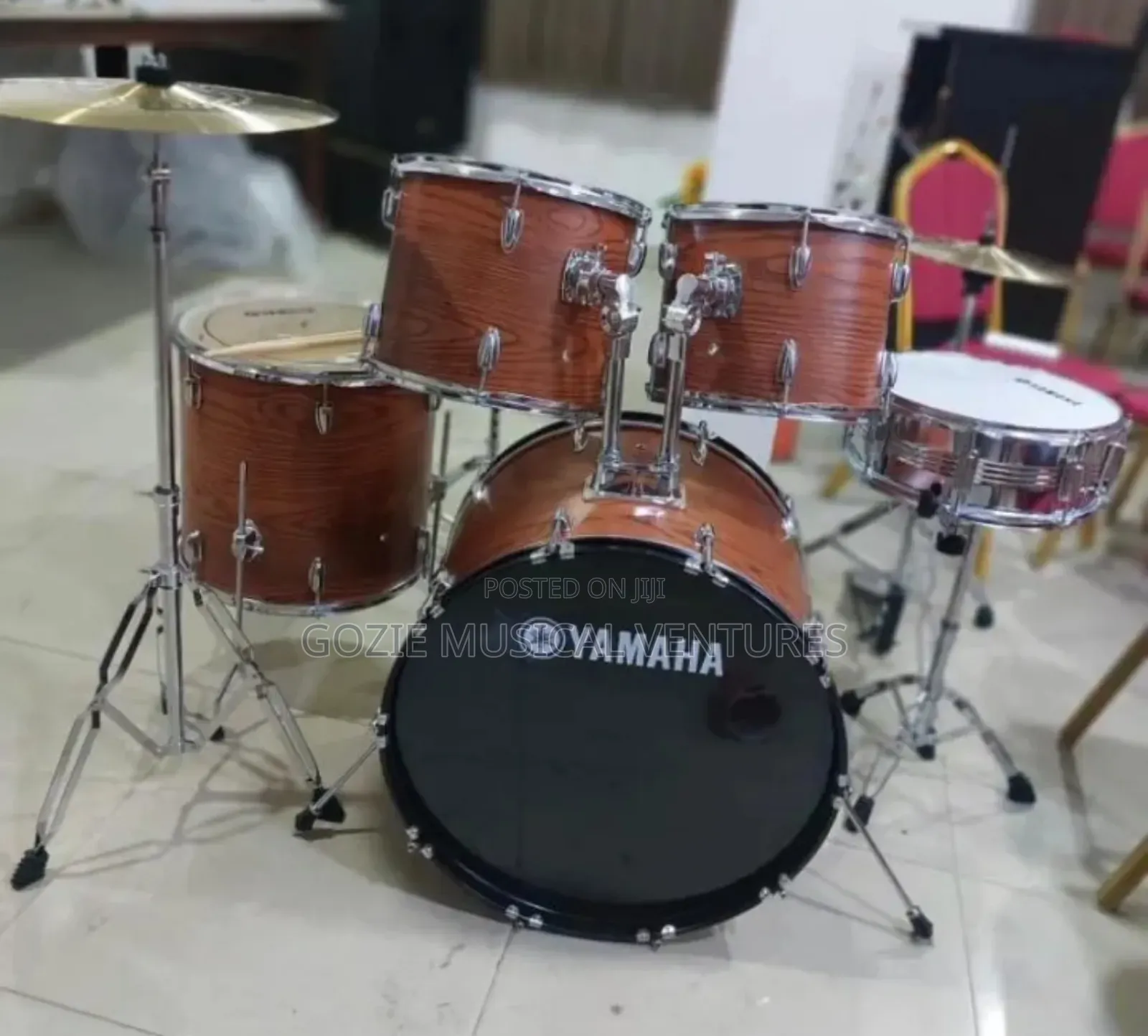 Original Yamaha Complete 5set Yamaha Drum With Different Colours.
