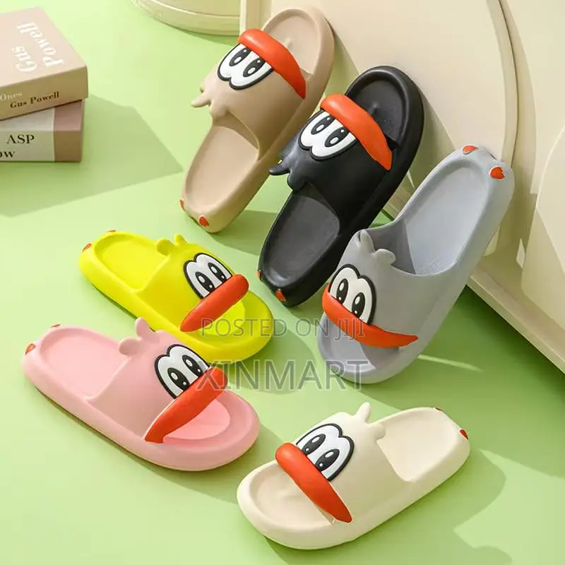 Comfortstride Slides