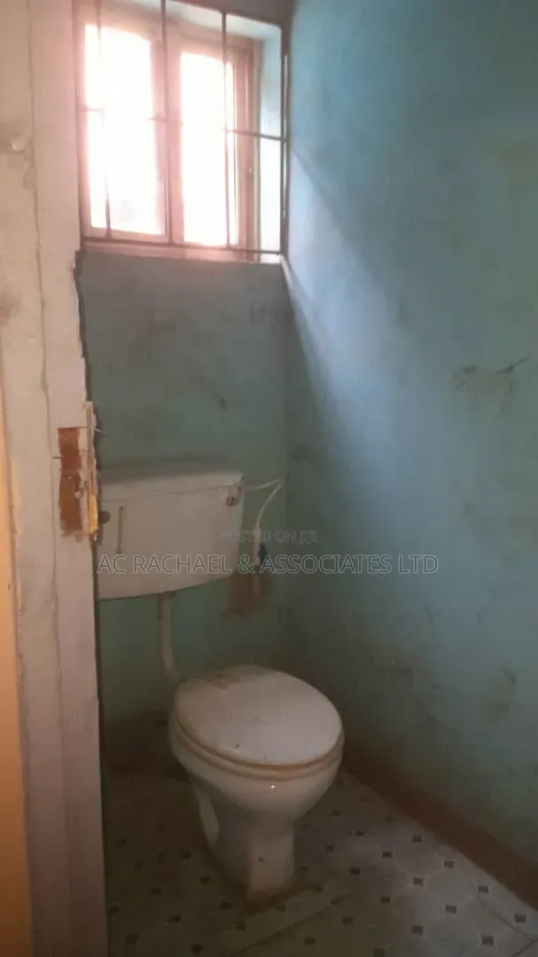 500sqm Warehouse, Open Space for Lease at Mushin Close to Ladipo
