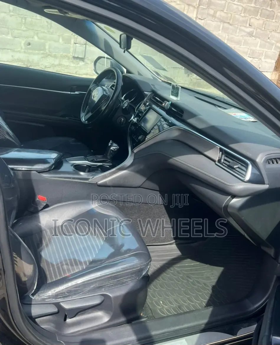 Toyota Camry 2018 Black