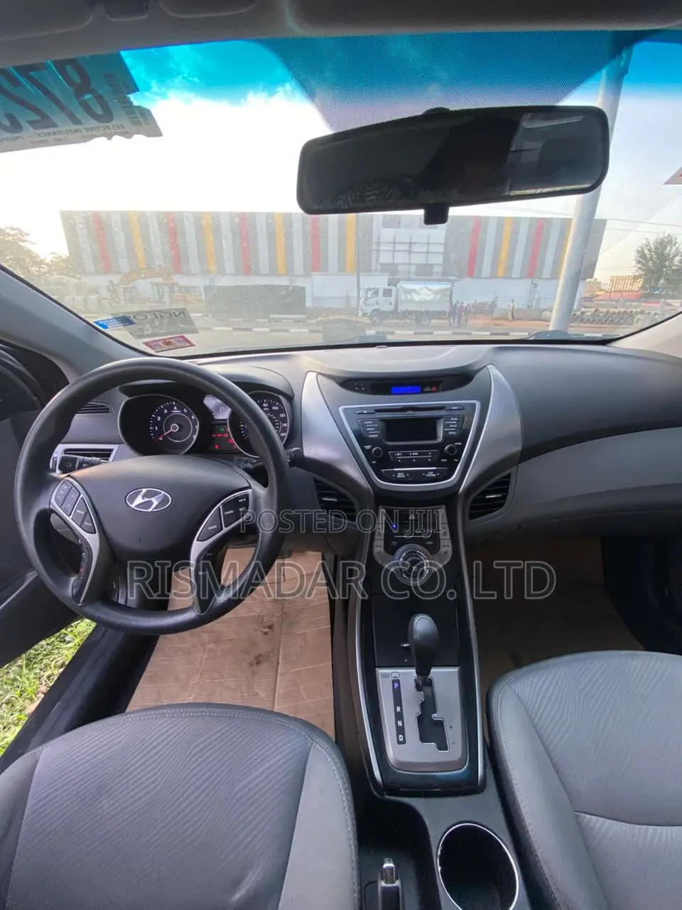 Hyundai Elantra Limited 4dr Sedan (1.8L 4cyl 6A) 2014 Gray