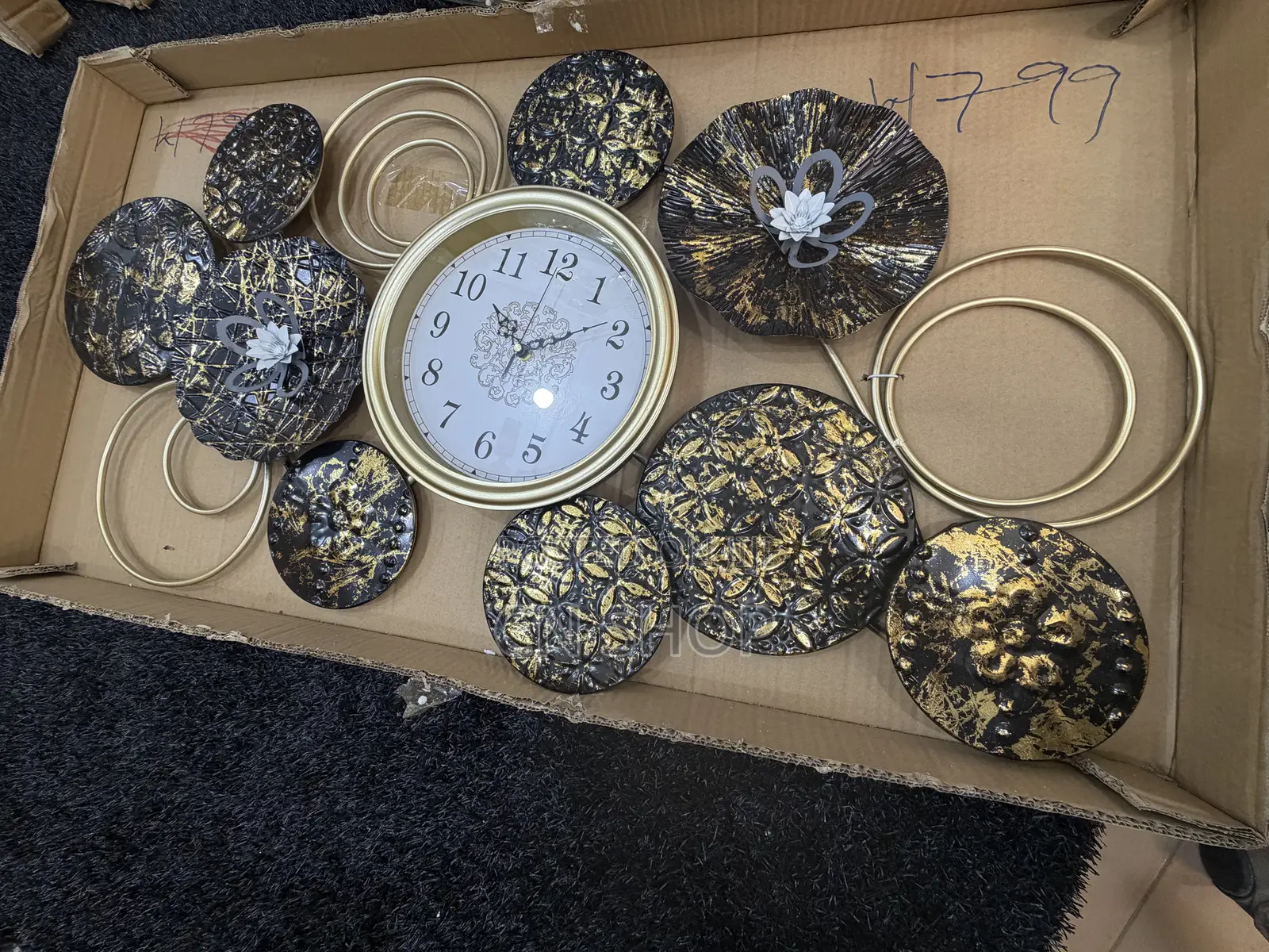 Clock Sixteen Design