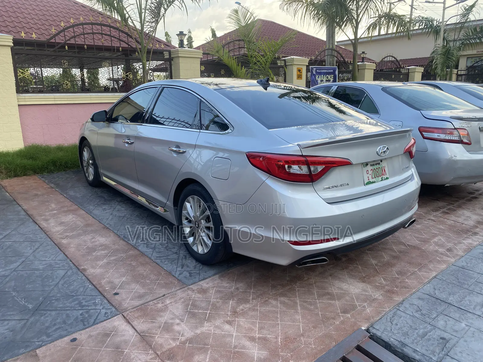 Hyundai Sonata Limited 4dr Sedan (2.4L 4cyl 6A) 2015 Silver