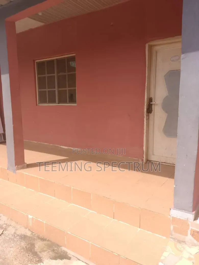 1bdrm Apartment in Benin City for rent