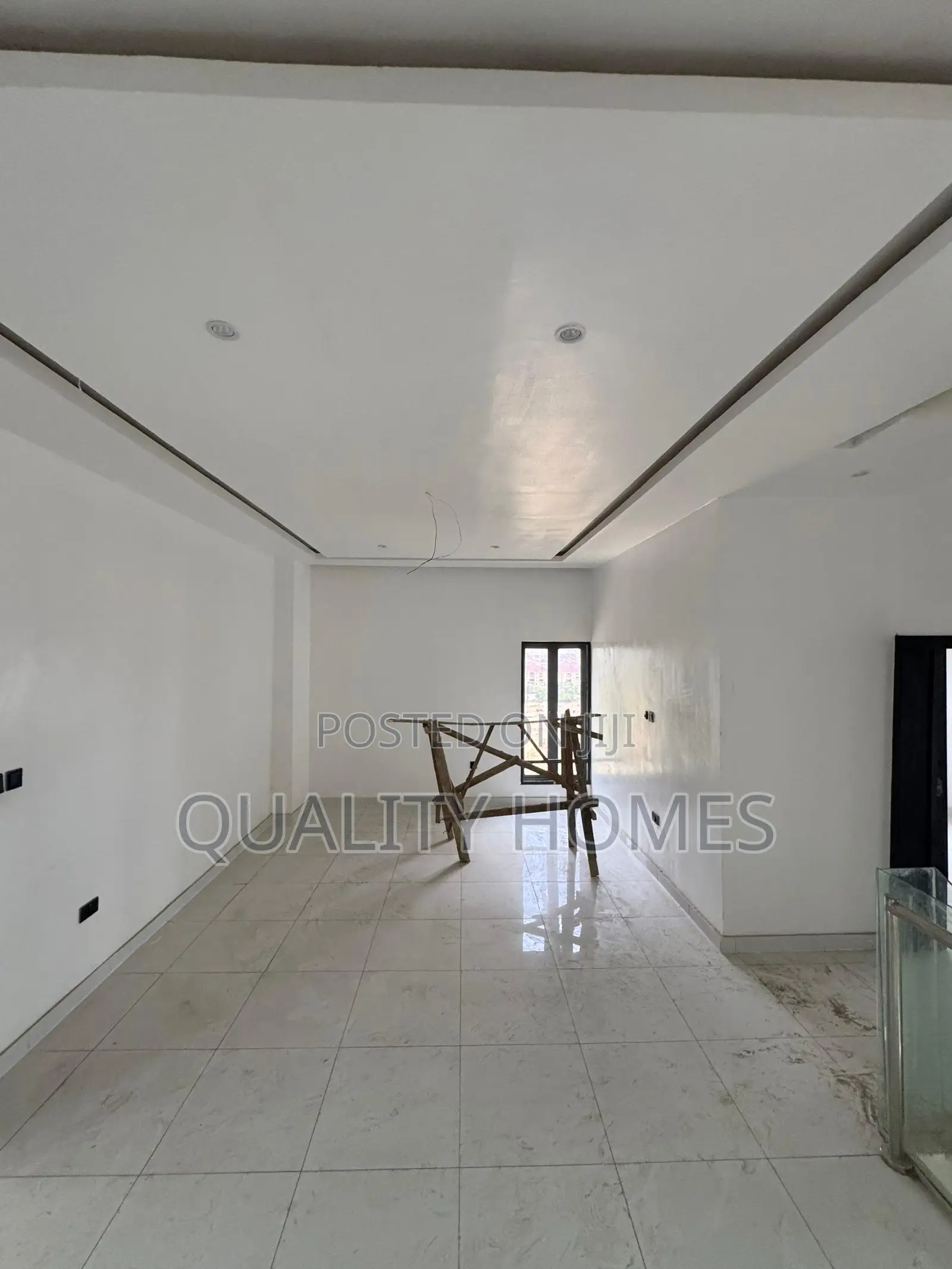 Furnished 20bdrm Duplex in Idu Industrial for sale