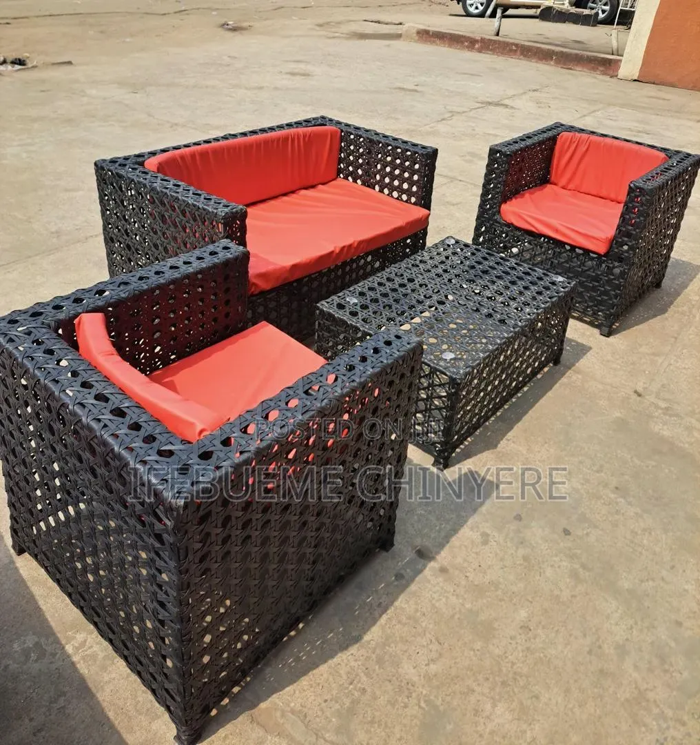 By 4 Boss Chair Canash