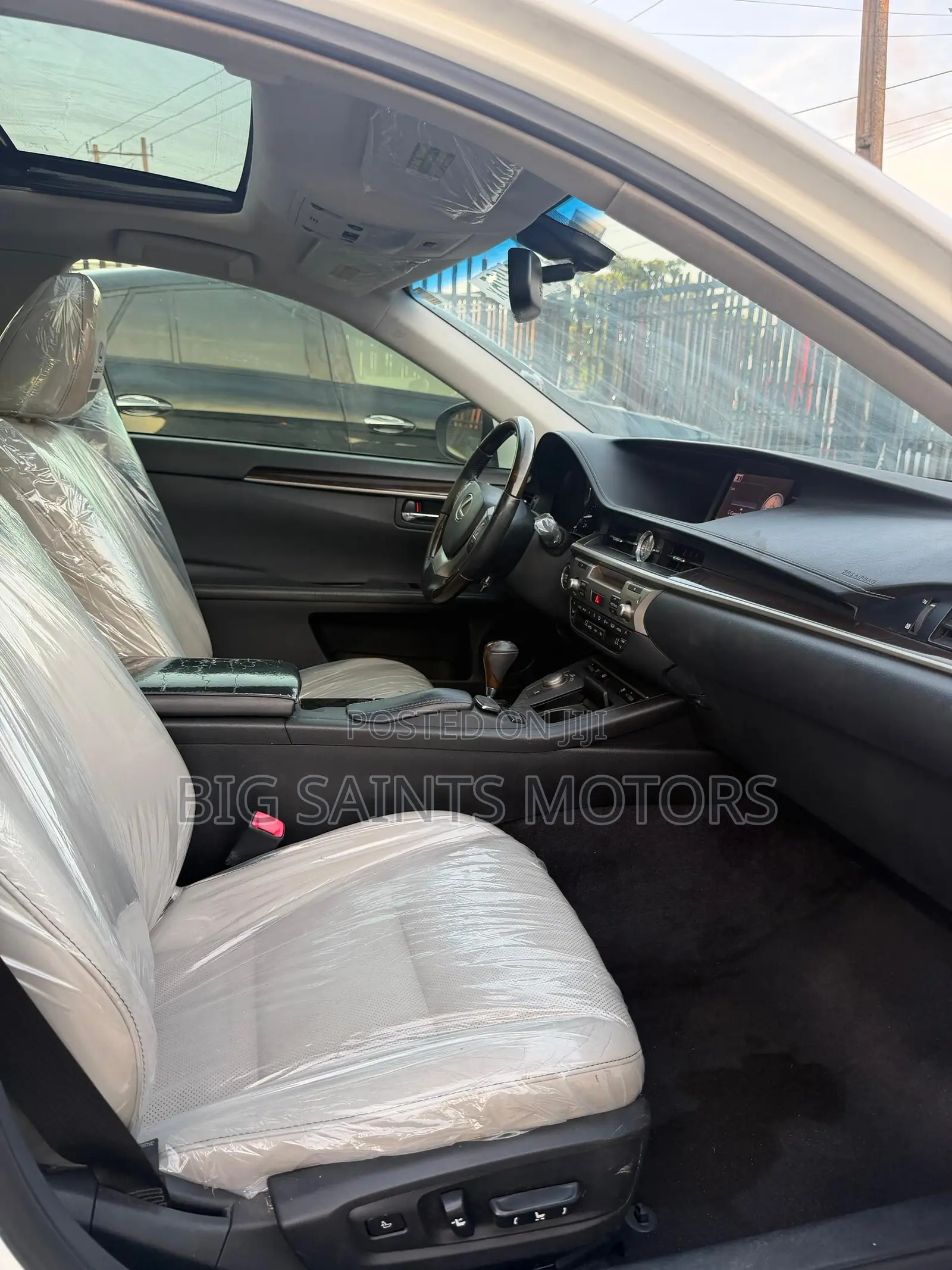 Lexus ES 350 FWD 2013 White
