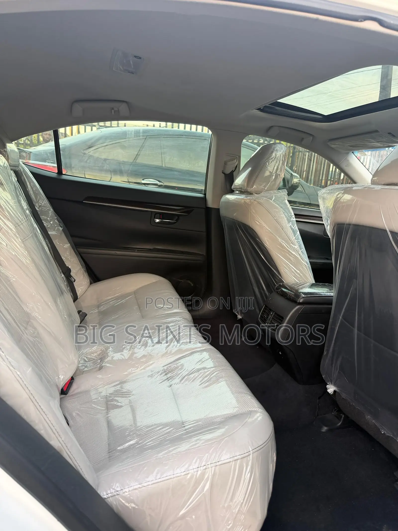 Lexus ES 350 FWD 2013 White