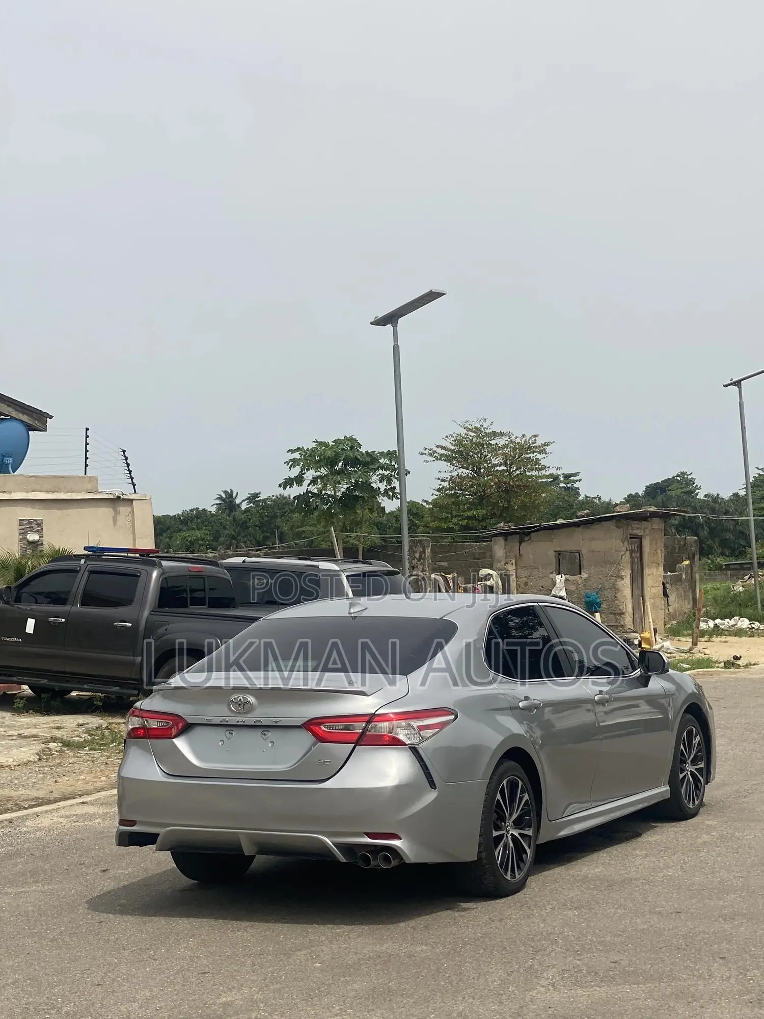 Toyota Camry SE (2.5L 4cyl 8A) 2019 Silver
