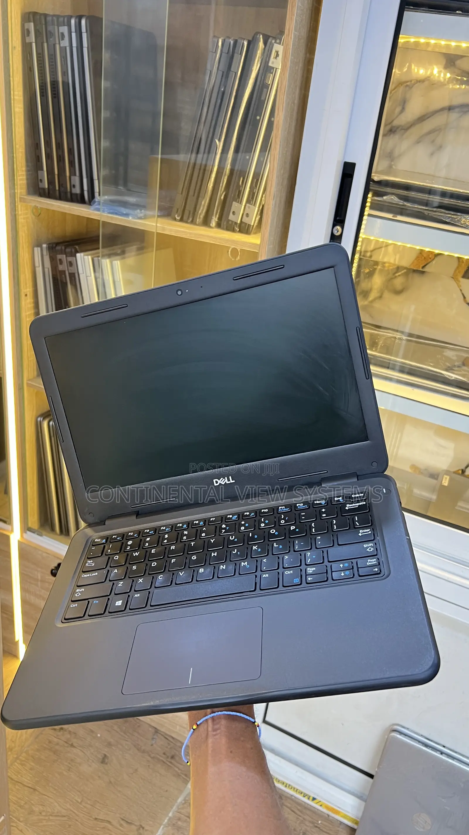 Laptop Dell Vostro 3300 8GB Intel Core i3 SSD 256GB