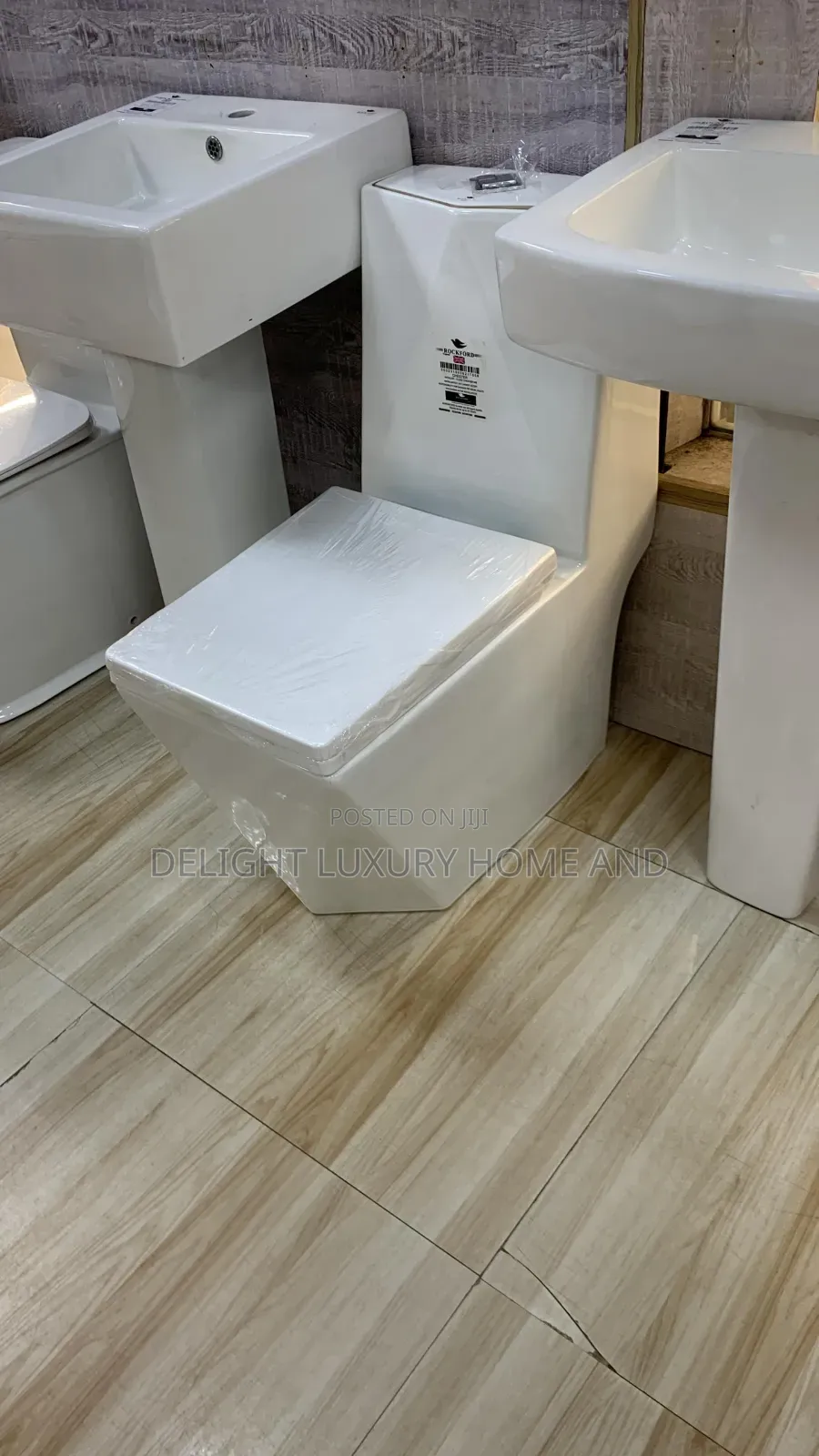 Executive Wc With Basin and Pedestal Complete Set White