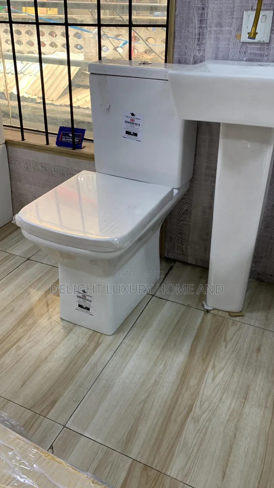 Executive Wc With Basin and Pedestal Complete Set White