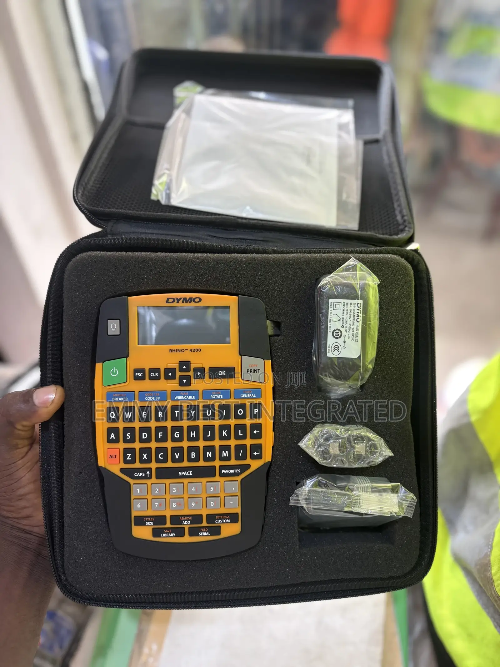 Dymo Rhino 4200 Industrial Label Maker Case Kit