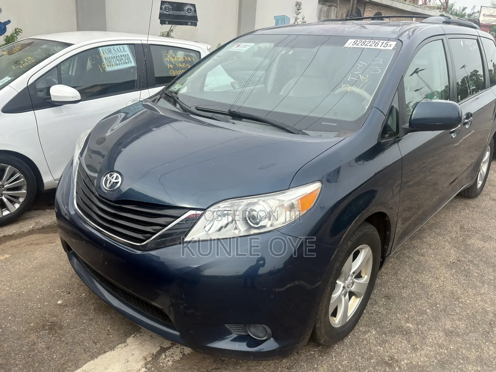 Toyota Sienna LE 8 Passenger 2012 Black