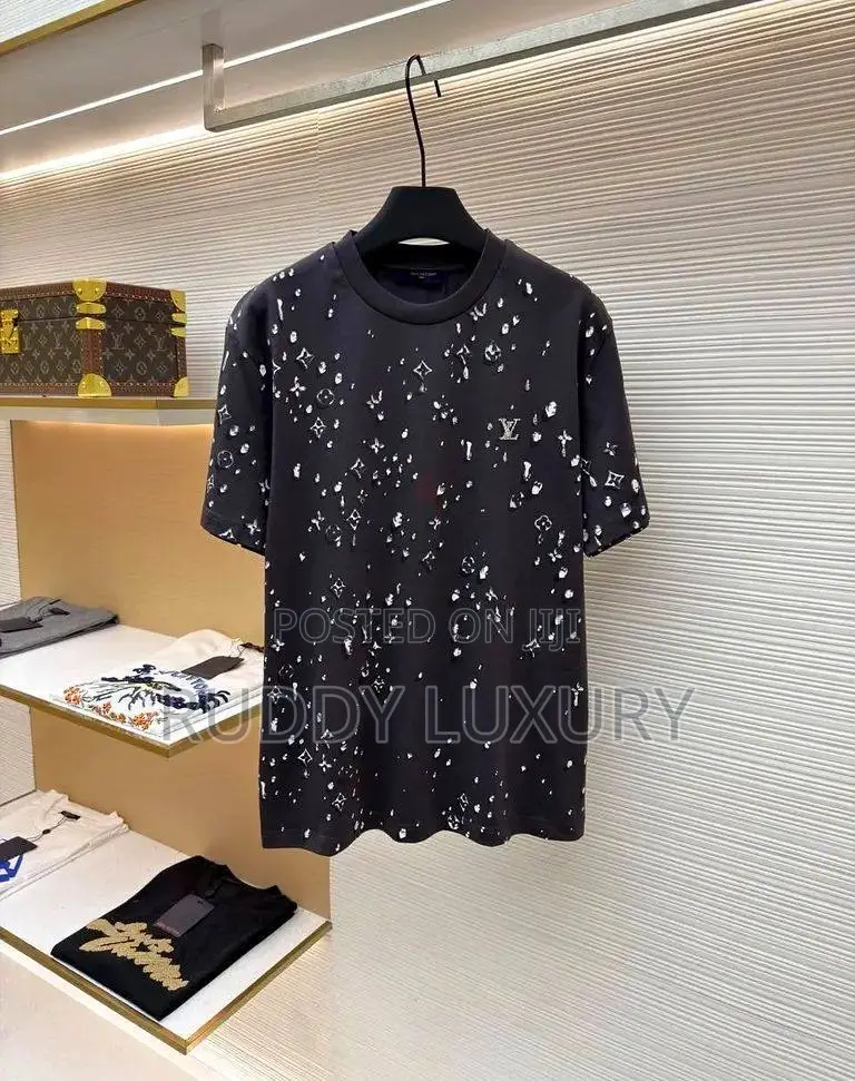Louis Vuitton Monogram Short Sleeve T-Shirt