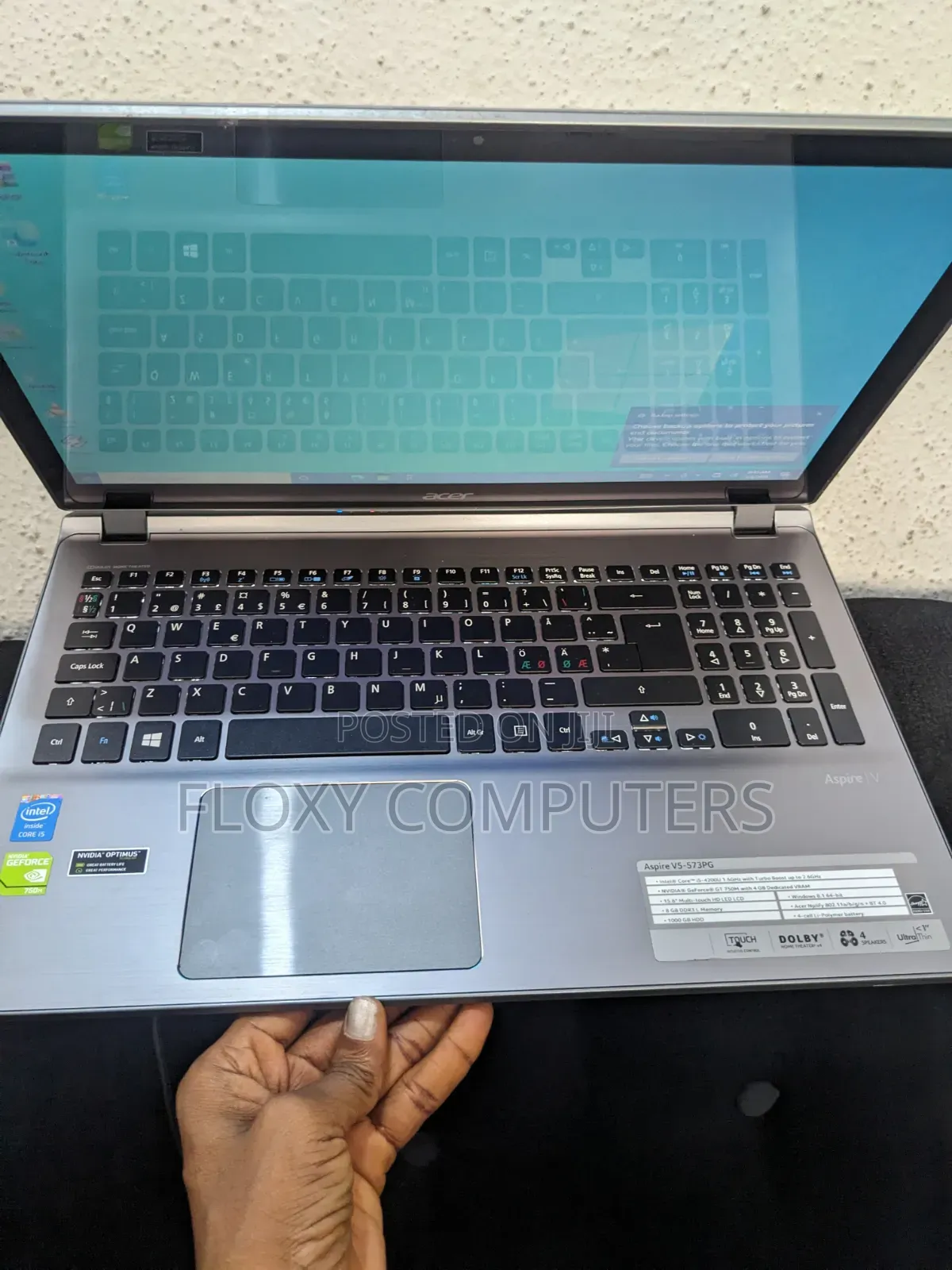 Laptop Acer Aspire V5-573PG 8GB Intel Core i5 SSD 1T