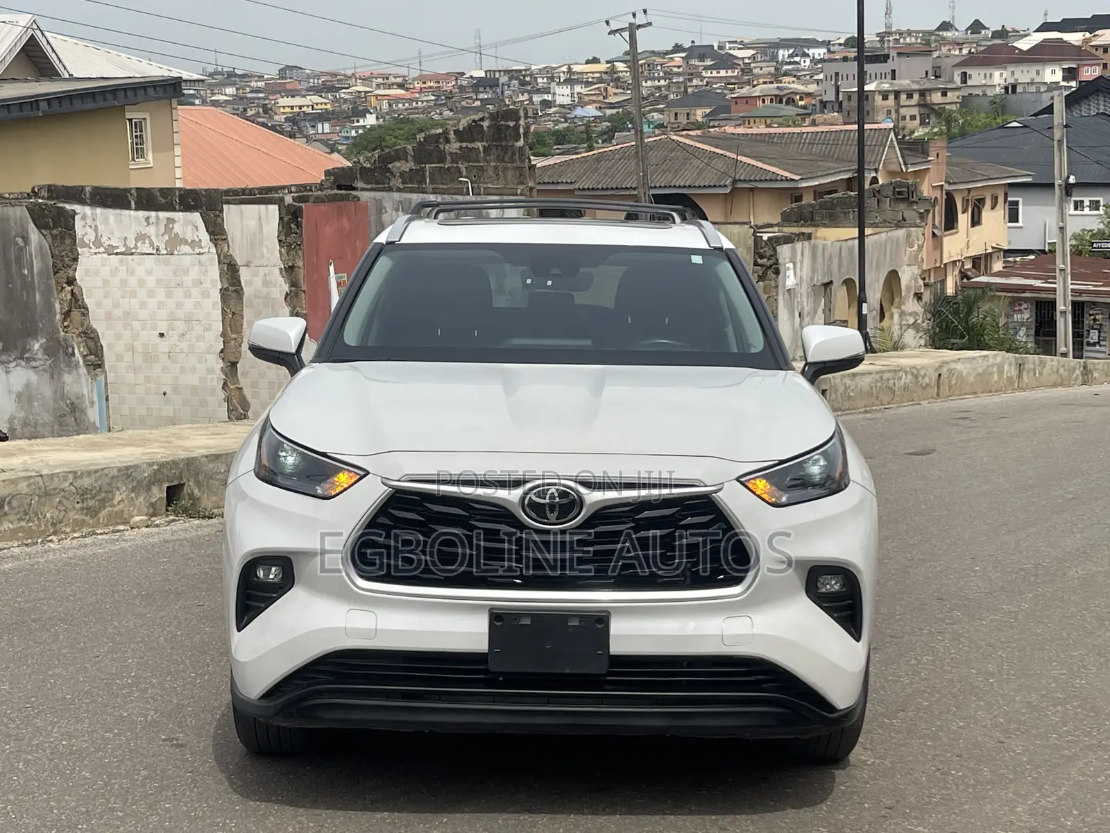 Toyota Highlander XLE 2022 White