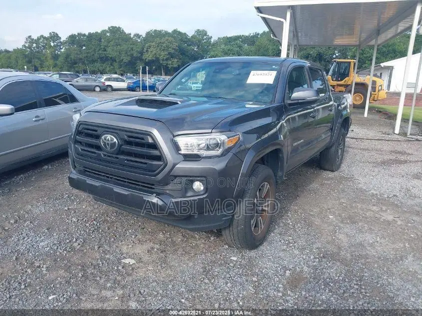 Toyota Tacoma 2020 Gray