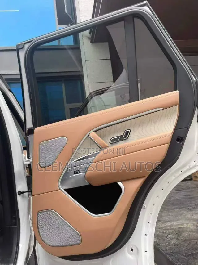 High Quality Certified Interior Upgrade Range Rover Vogue 2015 to 2025