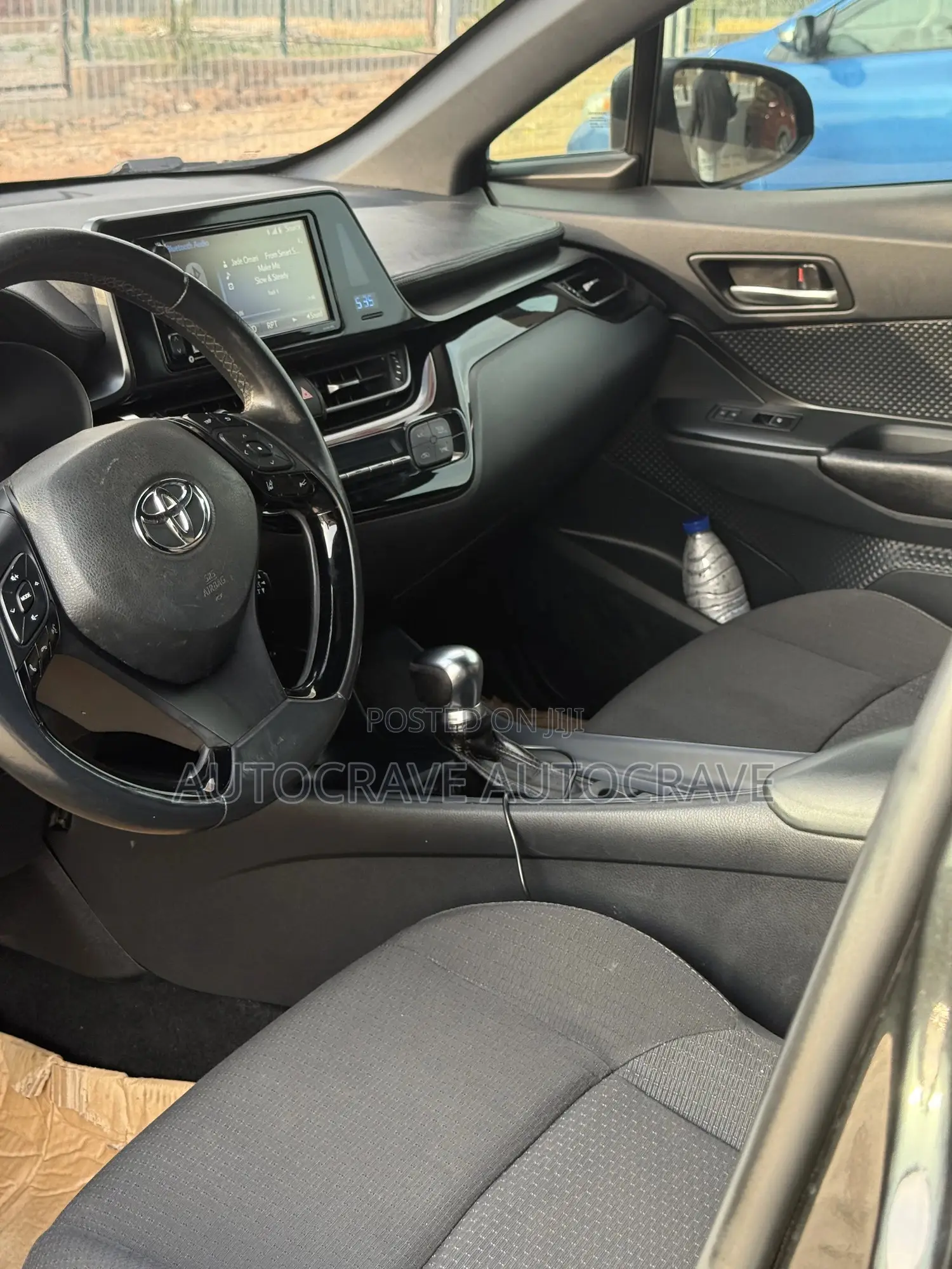 Toyota C-HR XLE FWD Sport Utility (2.0L 4cyl 2AM) 2018 Black
