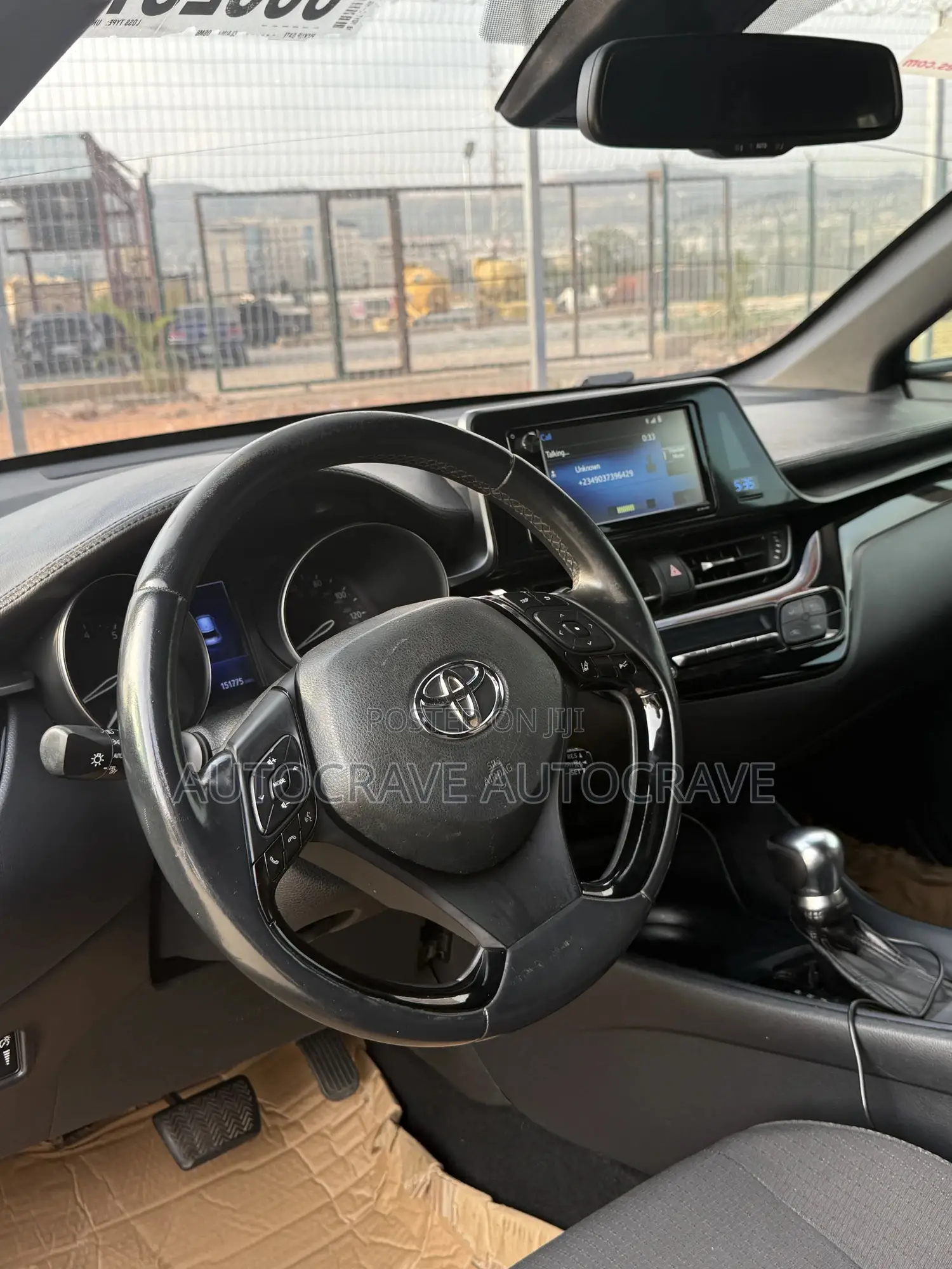 Toyota C-HR XLE FWD Sport Utility (2.0L 4cyl 2AM) 2018 Black