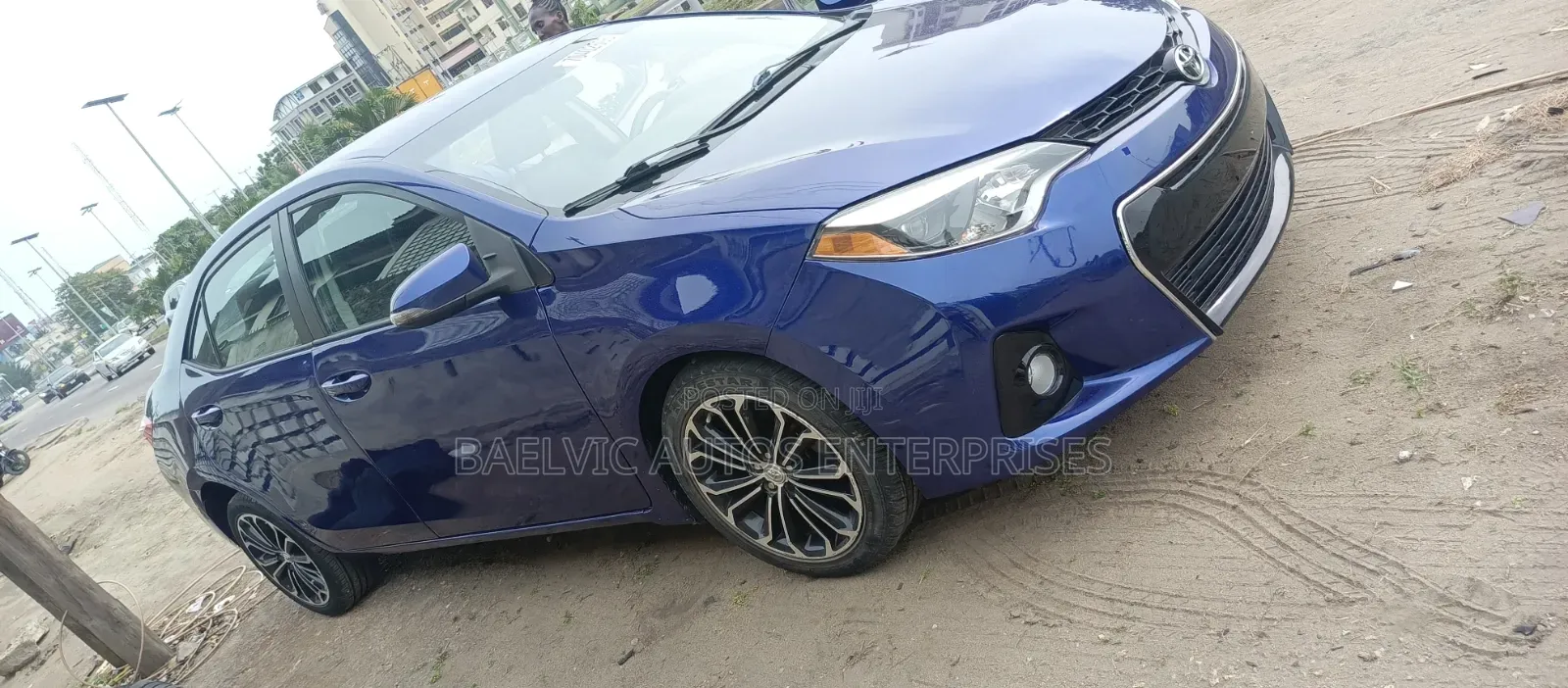 Toyota Corolla L 4dr Sedan (1.8L 4cyl 6M) 2015 Blue