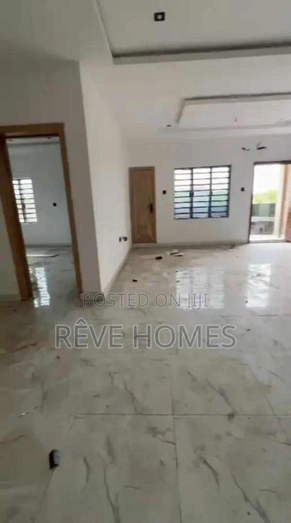 2bdrm Apartment in Yaba for rent