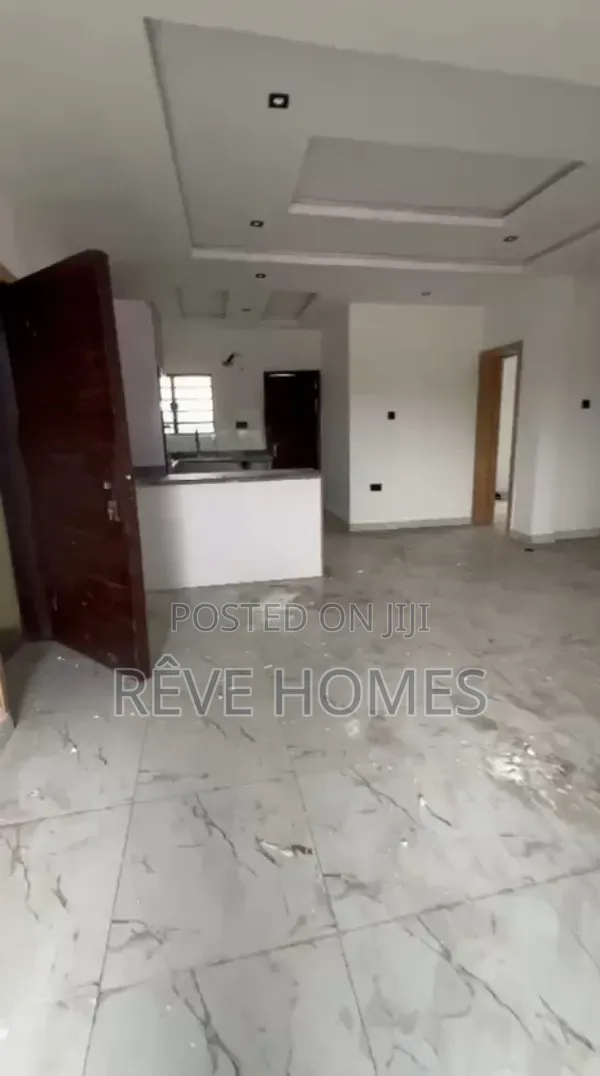 2bdrm Apartment in Yaba for rent
